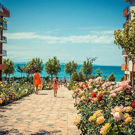 דירה 17 Pools, Sea And Biggest Flat