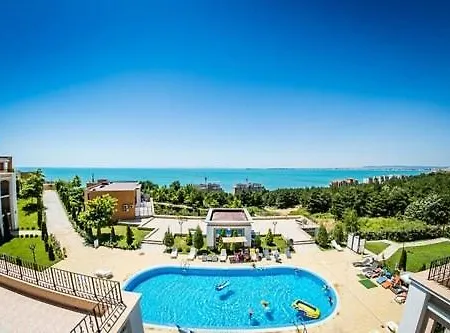 דירה 17 Pools, Sea And Biggest Flat