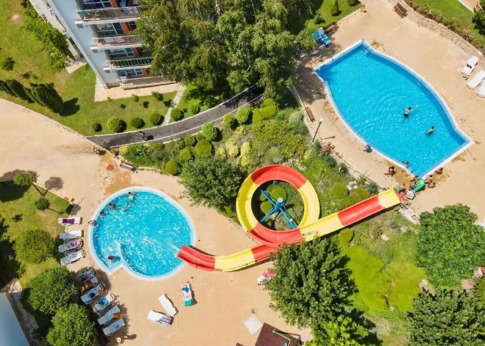 17 Pools, Sea And Biggest Flat